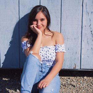 Meet your Posher, Auburn